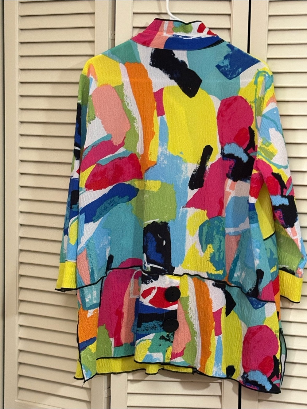 Ali Miles Multicolor Abstract Tunic, Button front, button detail on back, size L - Picture 4 of 5